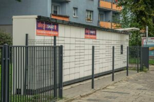 Professional fence installation in Harrison Township for a commercial property